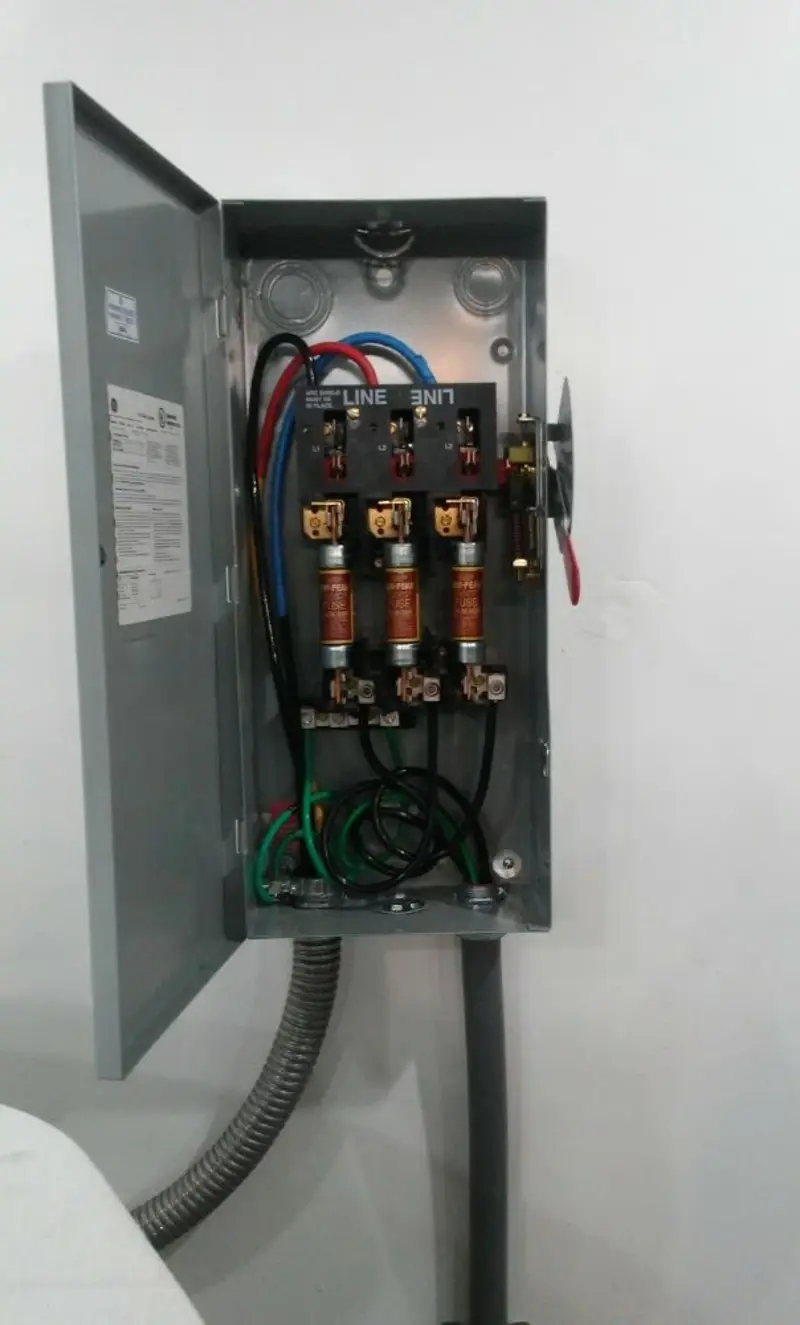 Three-phase disconnect switch installed for Electrical Wiring & Rewiring in Buena Vista